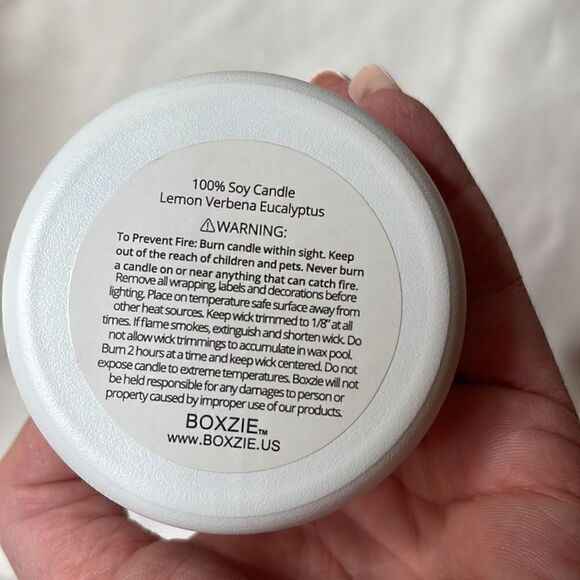 Gratitude 100% Soy “Gratitude” Soy CandleWith Scrub Box Set. - Picture 4 of 9